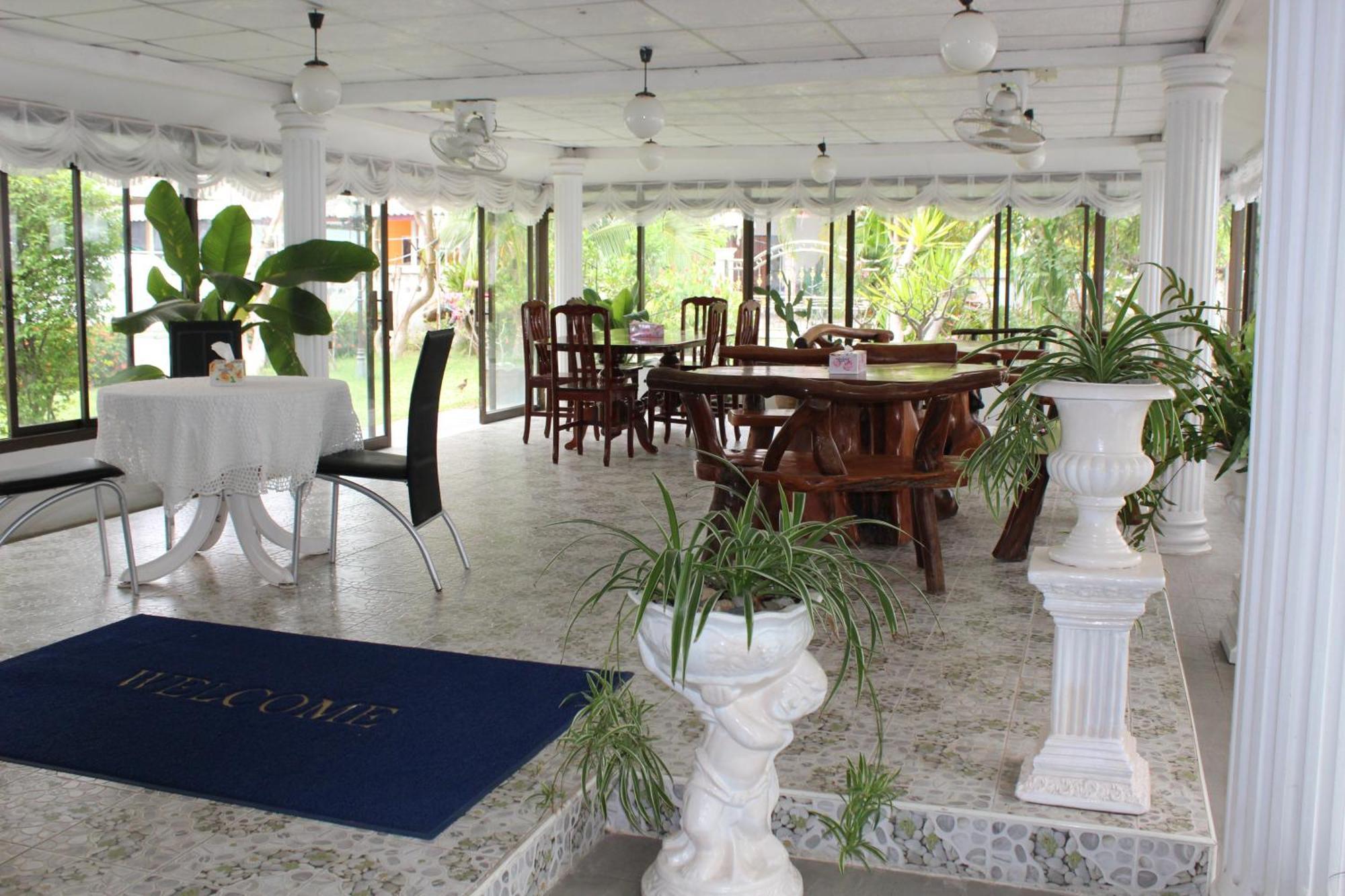 White Elephant Resort Сурин Екстериор снимка